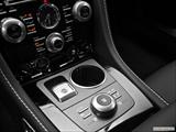  Cup holders photo